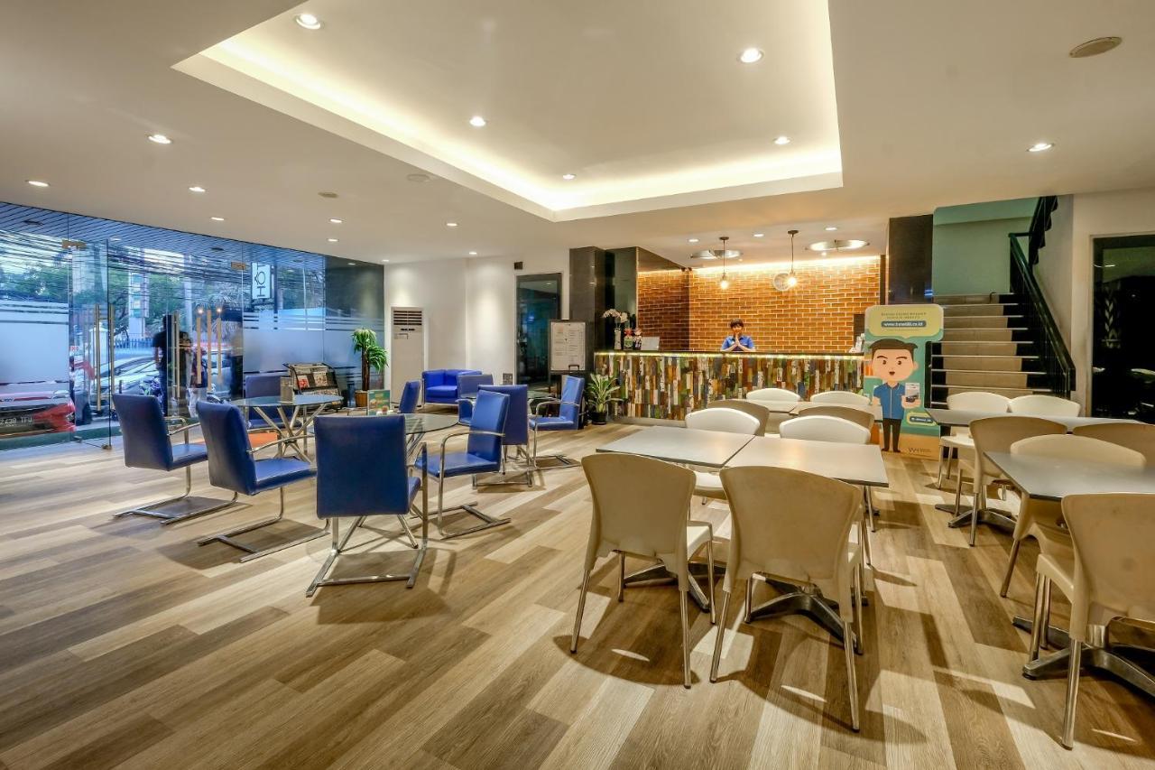 Hotel 88 Mangga Besar Raya 120 Jakarta By Wh Esterno foto