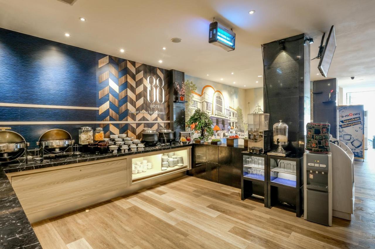 Hotel 88 Mangga Besar Raya 120 Jakarta By Wh Esterno foto