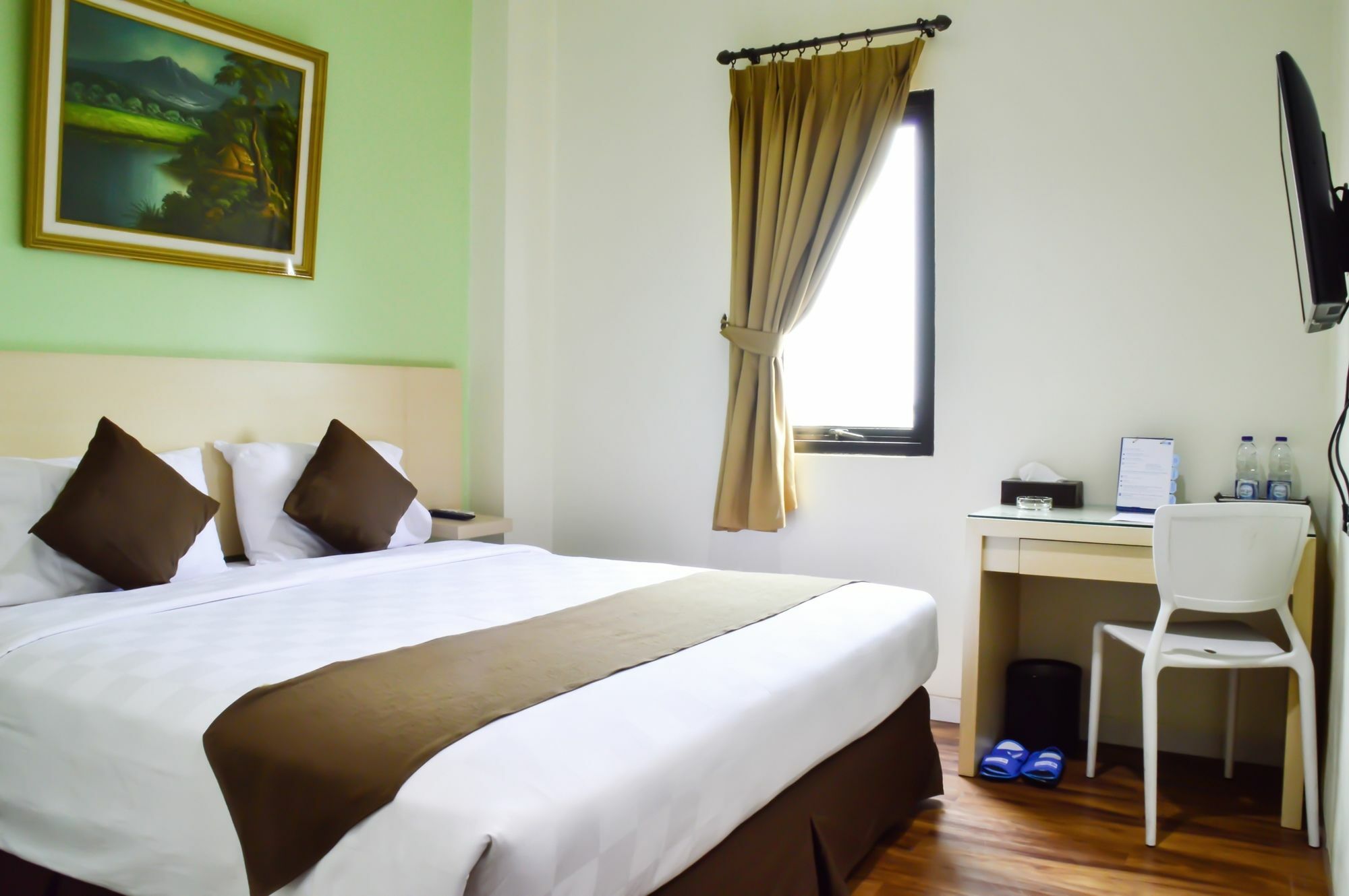 Hotel 88 Mangga Besar Raya 120 Jakarta By Wh Esterno foto