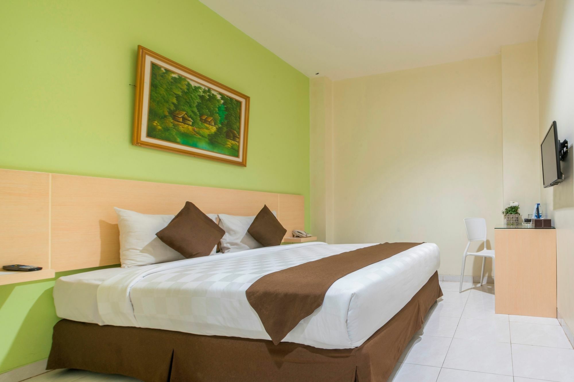 Hotel 88 Mangga Besar Raya 120 Jakarta By Wh Esterno foto