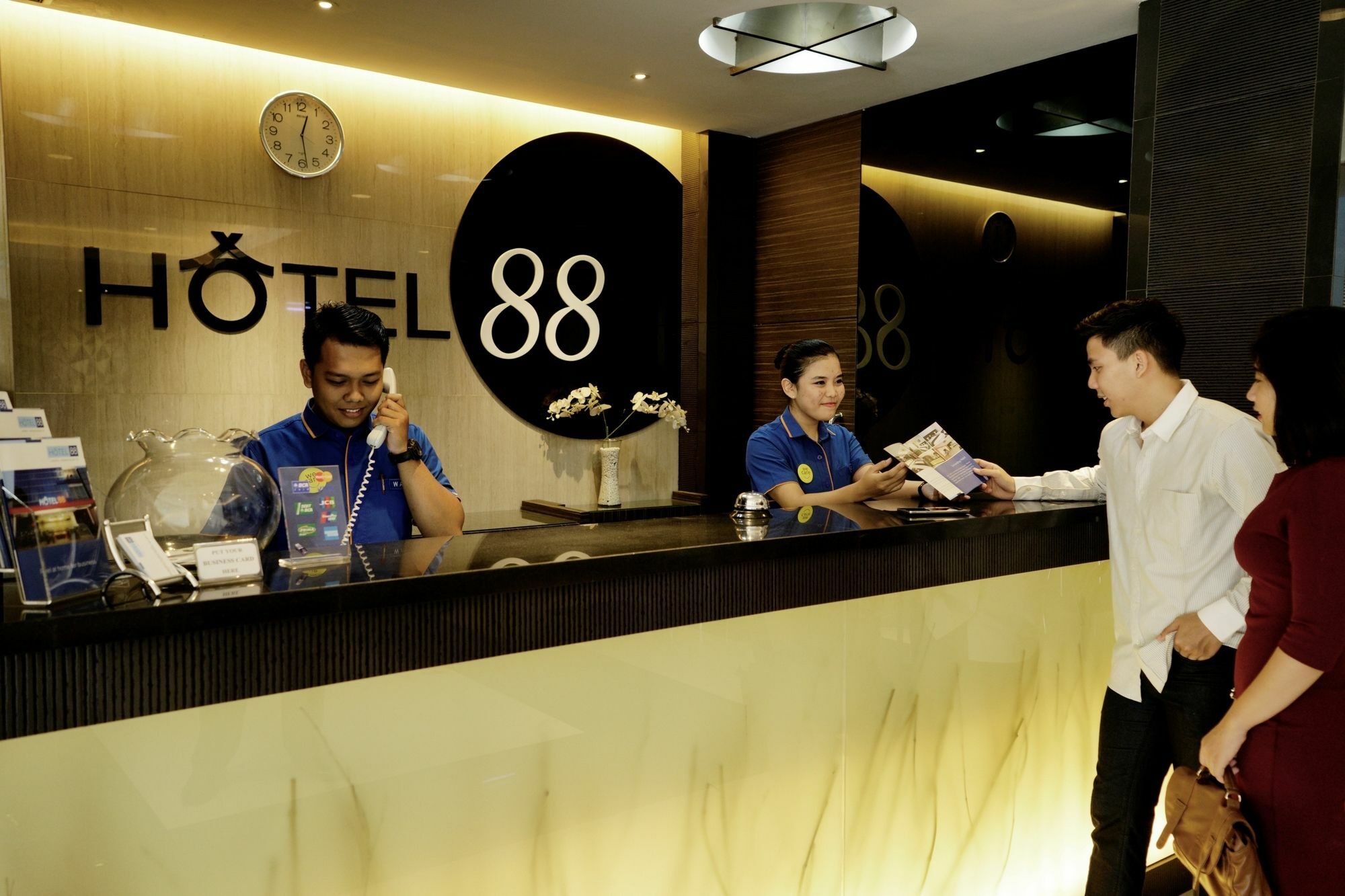 Hotel 88 Mangga Besar Raya 120 Jakarta By Wh Esterno foto